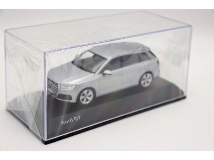 Audi Q7, Dealer Models 1/43