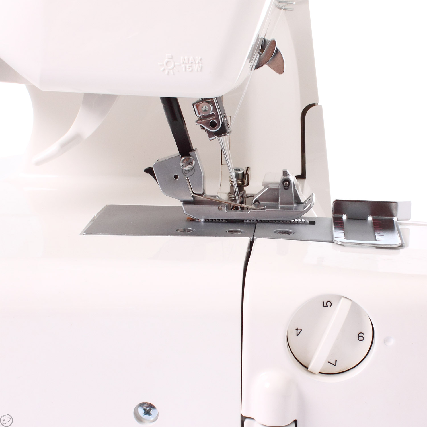 Bernina Bernette 610 D zboku