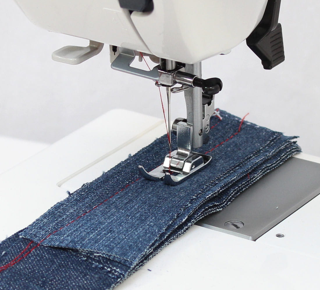 Janome Easy Jeans HD 523