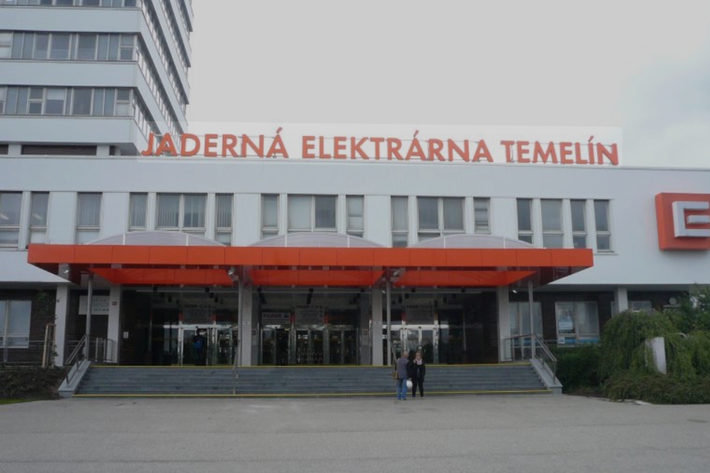Úspory a bezpečnost: Jaderné elektrárny sází na speciální izolační nátěr