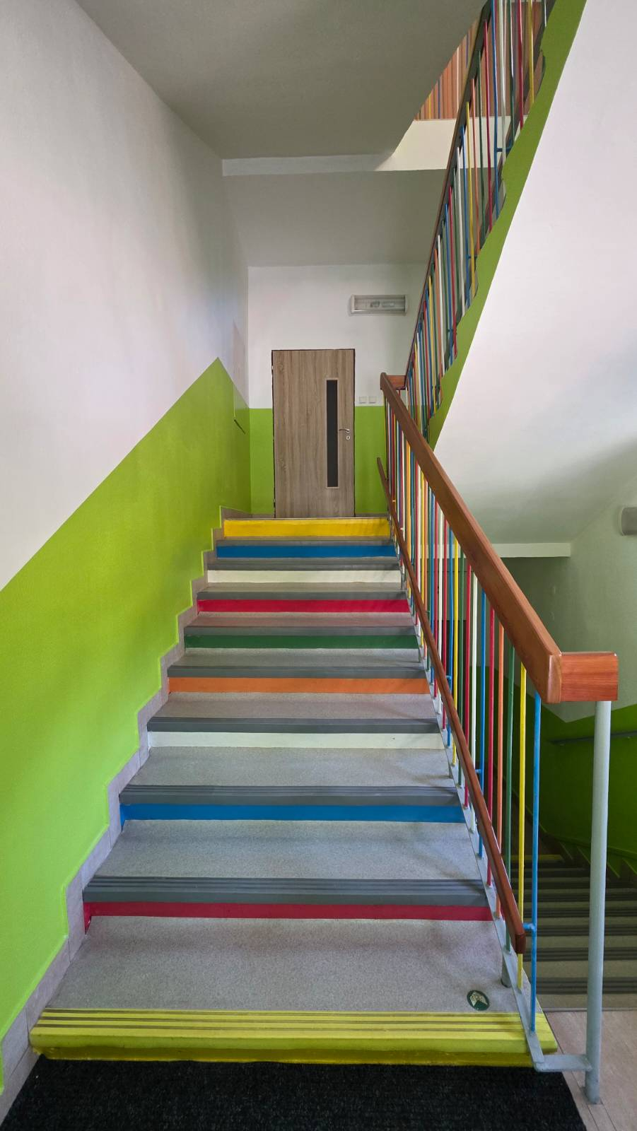 Neratovická škôlka zlepšila klímu pre deti vďaka špeciálnemu náteru