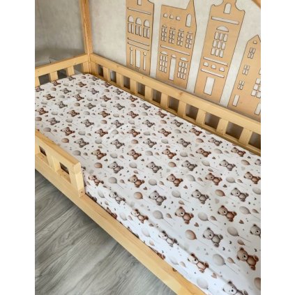 Napínacia plachta do postele z prémiovej bavlny (Vzor prémiovej bavlny 2 PB1 - Žirafky)