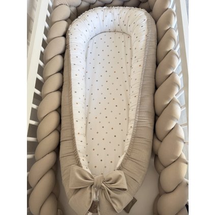 Hniezdo pre bábätko - Farebné bodky a tmavá béžová