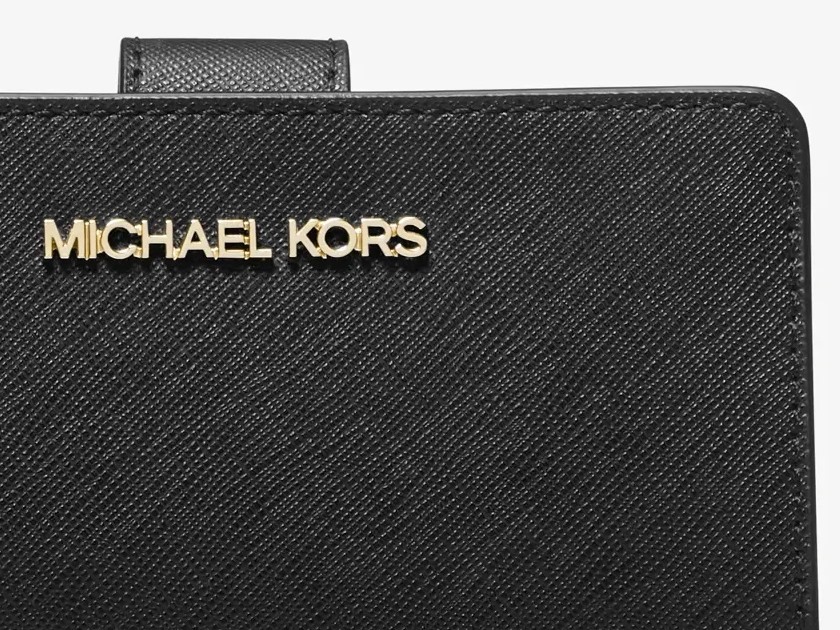 Michael Kors Medium kožená dámská crossgrain peněženka černá zlatá detail