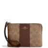 Coach Peněženka Coach Corner Zip Wristlet In Signature Canvas Gold Tan Brown223.