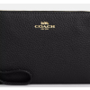 Coach Peněženka Coach Corner Zip Wristlet In pebbled leather Gold Black6