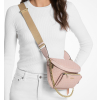 Michael Kors Kabelka Slater Medium Signature Logo Sling Pack Powder Blushdj