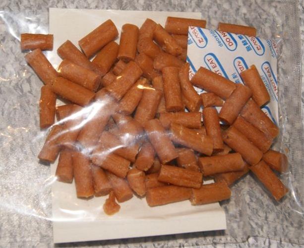 Pamlsok Salač Tyčinka kuracia 1 cm 100 g