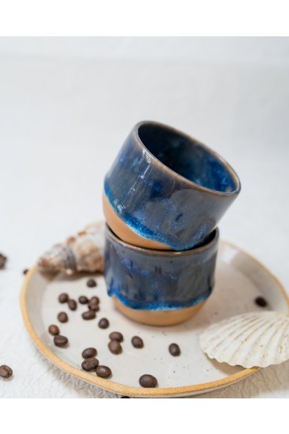 Ručně vyrobený kalíšek na kávu - tm.modrý (150-170 ml)