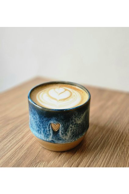 Ručně vyrobený kalíšek na kávu - Jeans se srdíčkem (150-170 ml)