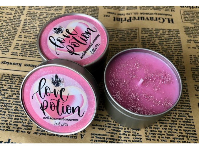 Love Potion (Nápoj lásky)  Svíčka z magického boxu inspirovaného světem Harryho Pottera