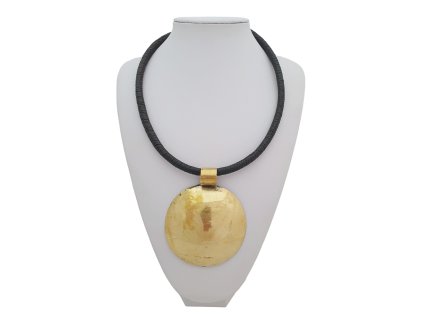rucne-pleteny-kozeny-nahrdelnik-bronzovy-amulet-mali