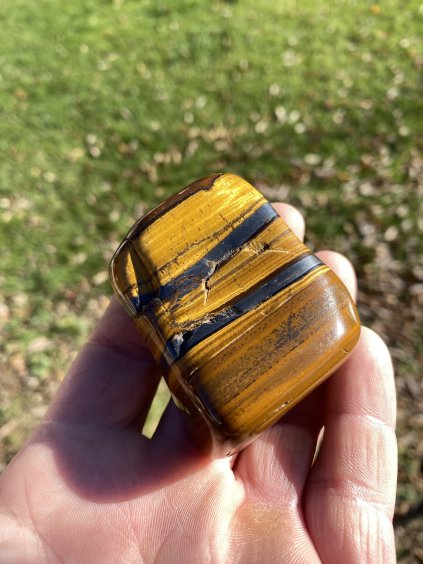 Tygří oko s hematitem tromlované