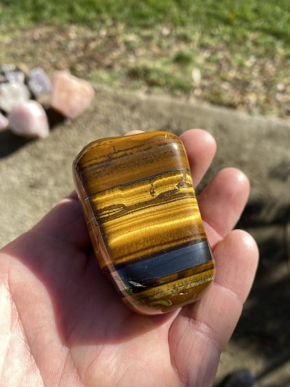 Tygří oko s hematitem tromlované