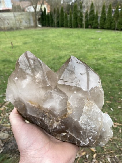 Záhněda drúza leštěná stojící