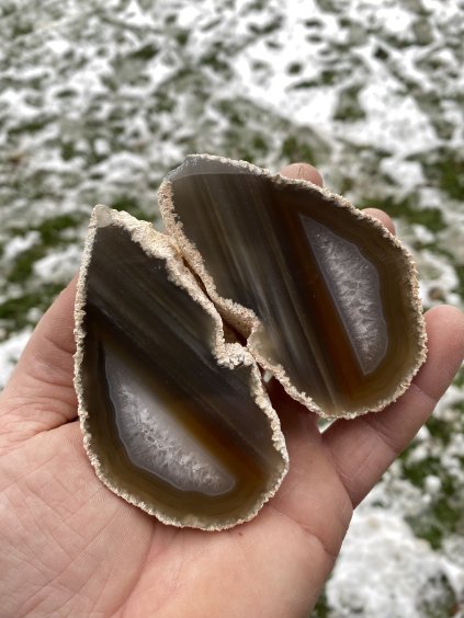 Achát půlka pár