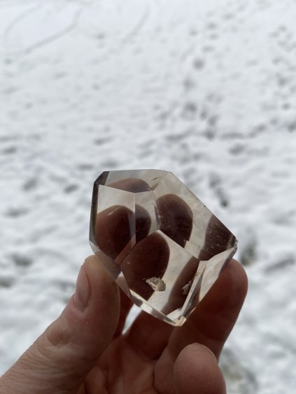 Záhněda broušený tvar