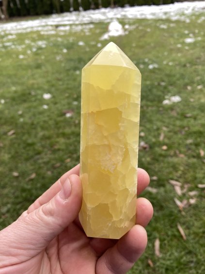 Obelisk Kalcit  žlutý