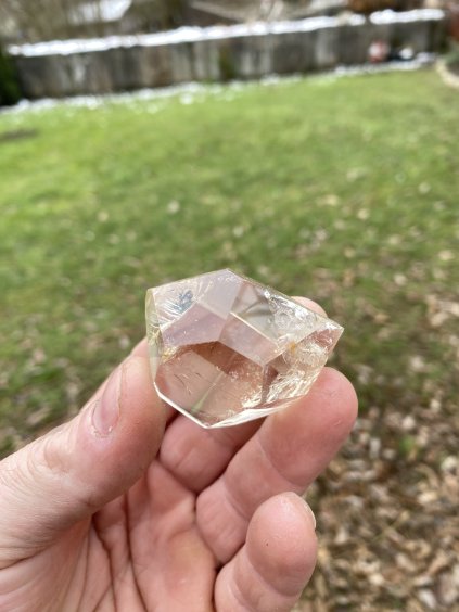 Křišťál broušený tvar