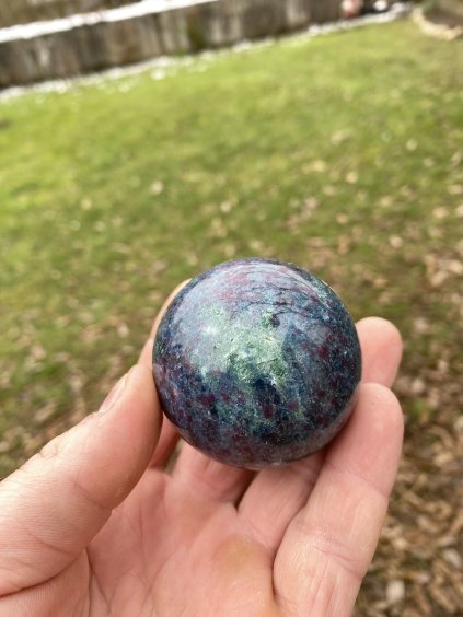 Koule Rubín+Fuchsit+Kyanit