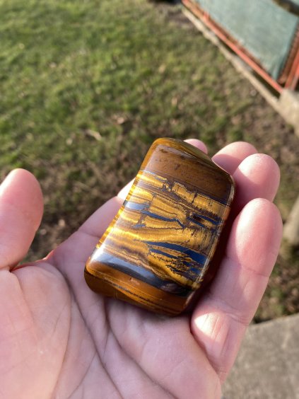 Tygří oko s hematitem tromlované