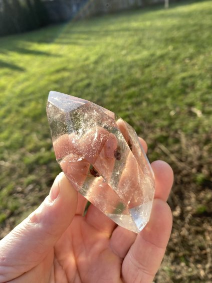 Křišťál broušený tvar