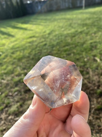 Křišťál broušený tvar