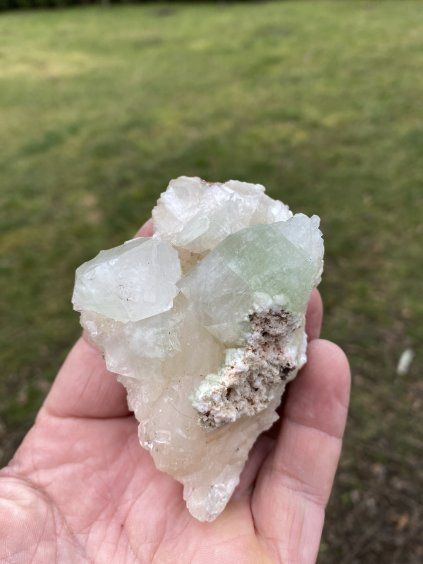 Apofylit+ Stilblit drúza