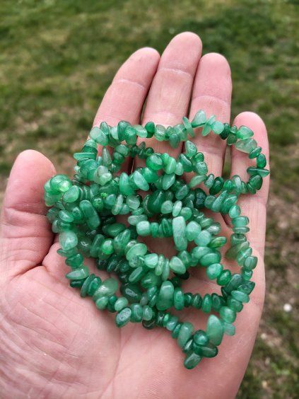 Avantirín náramek sekaný