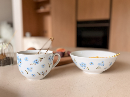 Český rozkvetlý porcelán