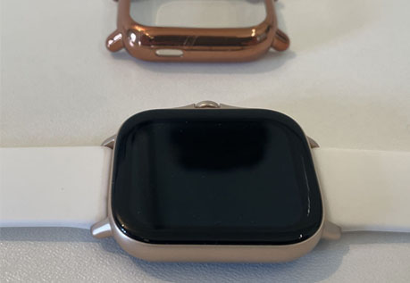 Ako dostali hodinky zabrať aktívnu športovkyňu a skladnicu?