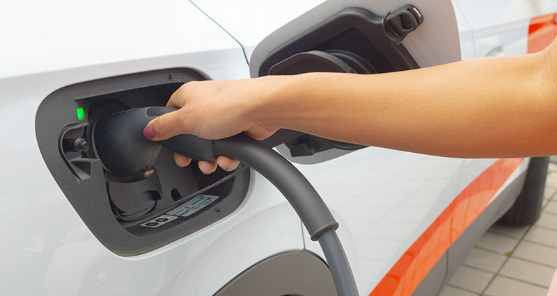 Nabíjacie konektory elektromobilov