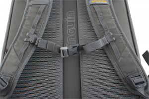 Výškově nastavitelný a odepínatelný hrudní popruh