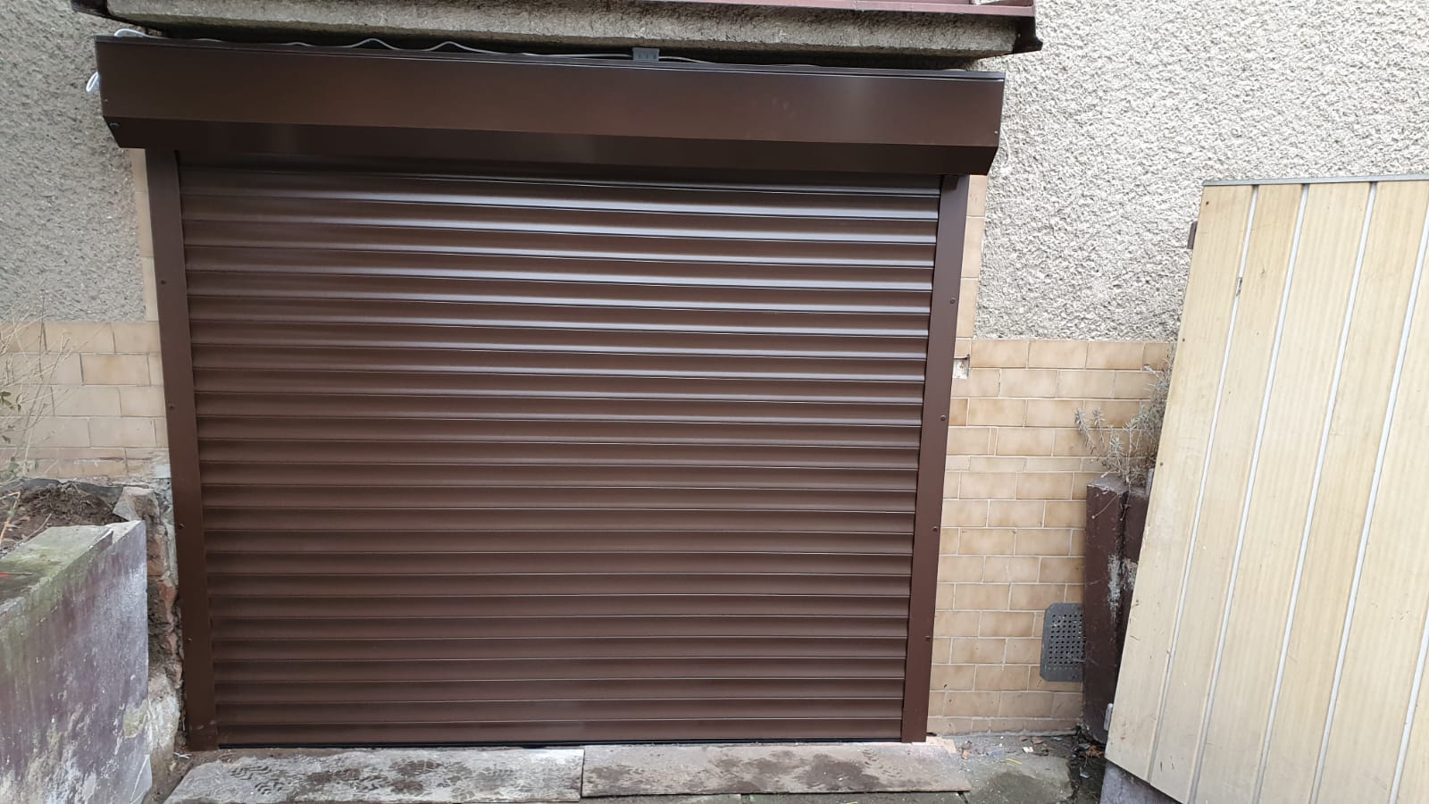 Kdy zvolit rolovací vrata?