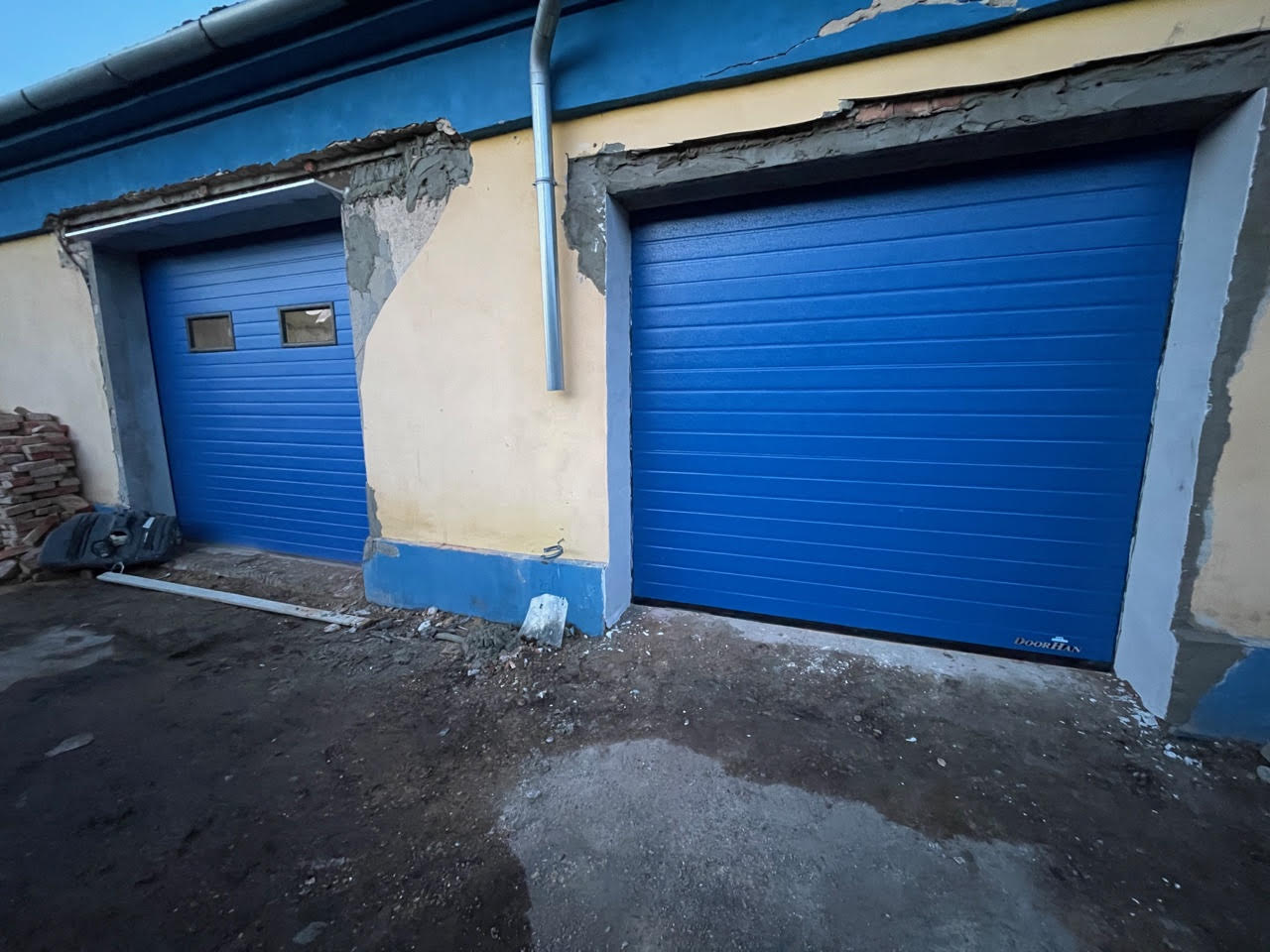 Jak dlouho probíhá montáž garážových a průmyslových vrat?