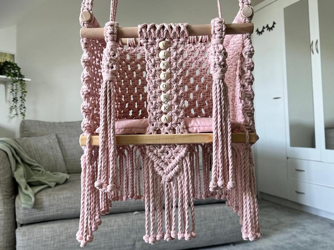 Houpačka pro malé děti