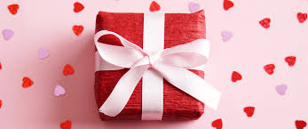 Valentínske darčeky pre ženy a tiež pre mužov