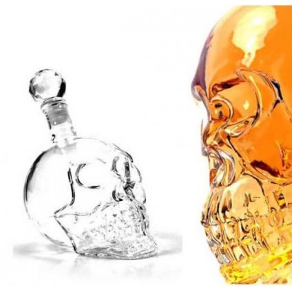 Alkoholová fľaša – lebka