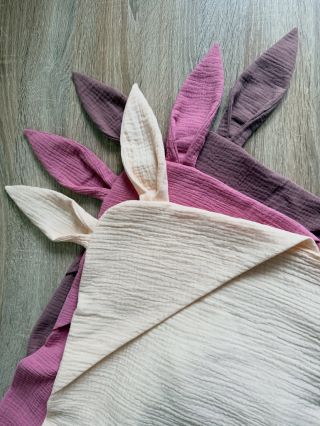 Mušelínové osušky s kapuckou a oušky 🐰 Extra pevné, ušité ze dvou vrstev mušelínu - zaručují savost a zároveň jsou velmi...