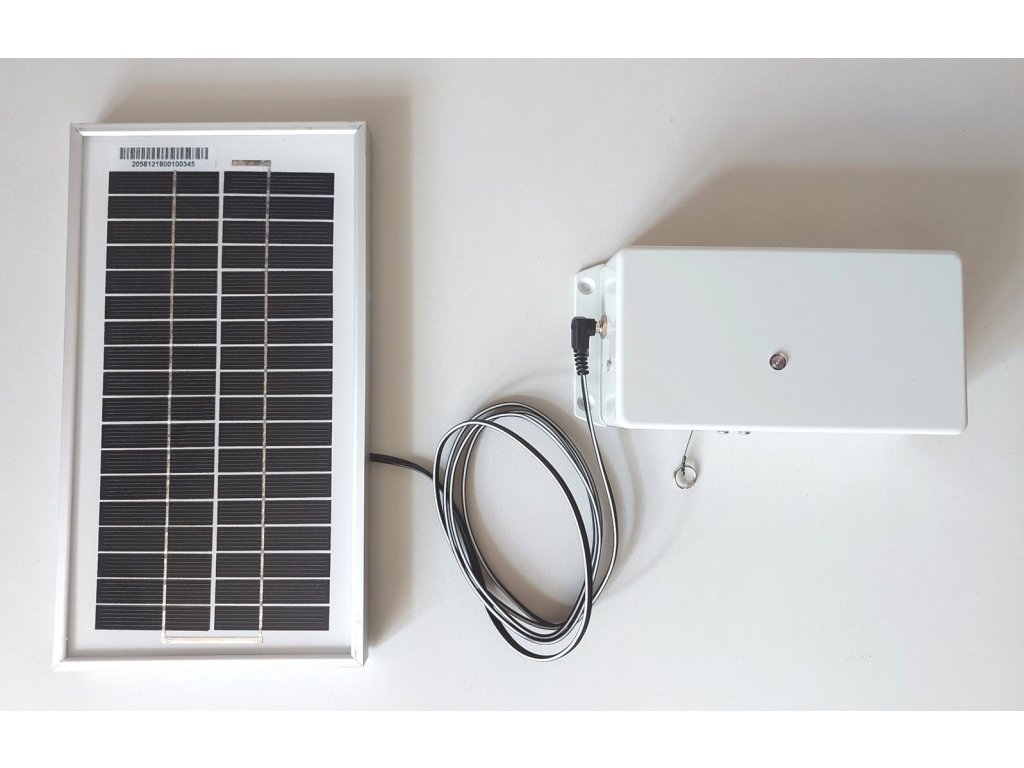 ADK104T se solárním panelem 1
