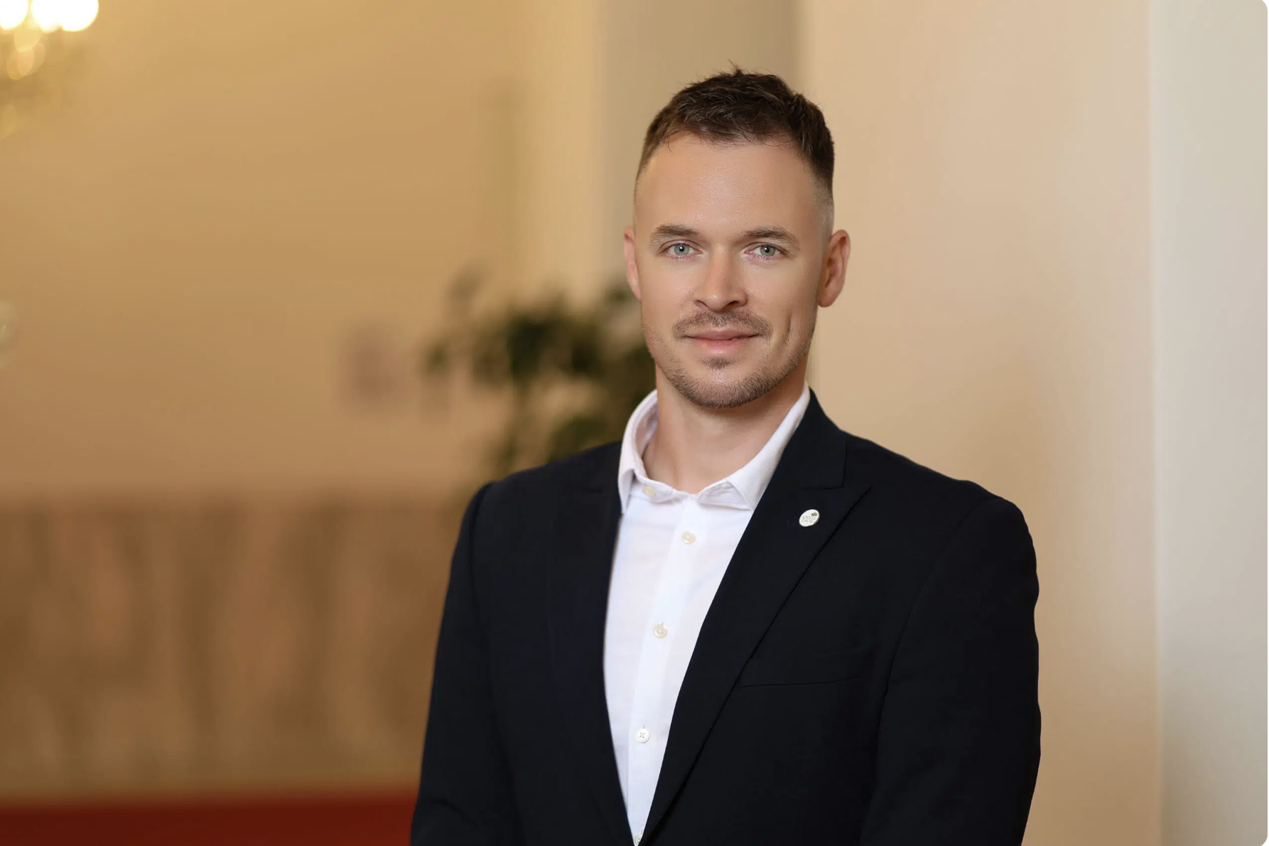 Prinášame kvalitné a cenovo dostupné výživové doplnky ľuďom po celom svete- rozhovor s našim obchodným riaditeľom (EXIMBANKA)
