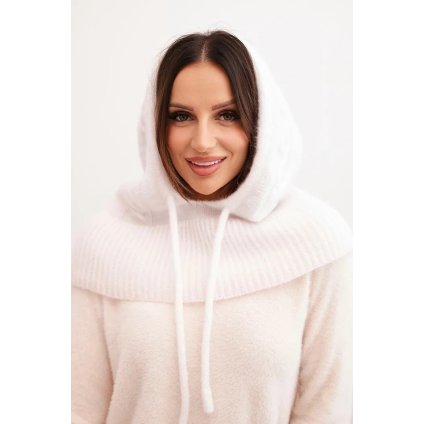 slo pl Czapka kaptur damsky s viazanim a vrkocovym spletom biela 36121 1