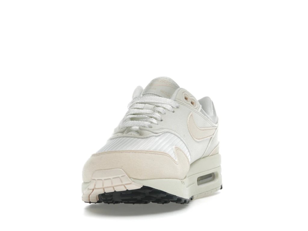 かわいい色合い☆Nike Air Max 1 LX Guava Ice (W) W) ナイキ エア マックス 1 LX グアバアイス 917691-801を購入
