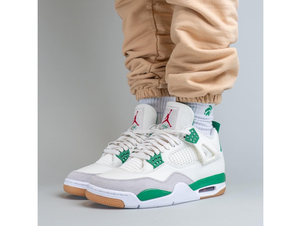 Air Jordan 4 SB Retro Pine Green - ADONIO