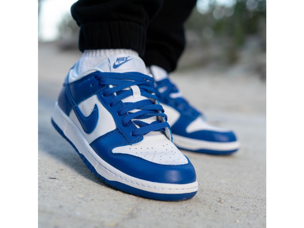 Nike dunk low kentucky on feet sales