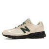 tenisky a boty new balance 990v4 miusa teddy santis macadamia nut panske damske U990GB4 4
