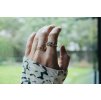 prsten raw diamanty