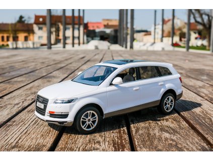 RC AUTO AUDI Q7 1:14 FEHÉR