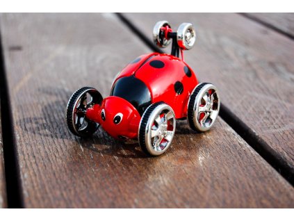 Stunt vehicle- akrobatikus RC katicabogár 1:28 méretarányban