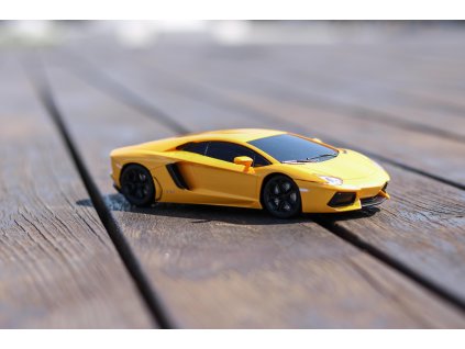 RC lamborghini Aventador 1:24, sport racing, sárga